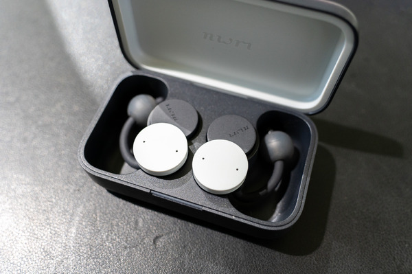 イヤホン nwm DOTS nwm DOTS - Wireless On-Ear speakers | nwm