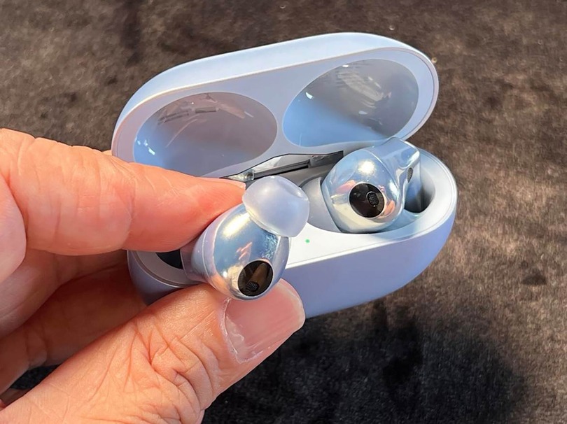 HUAWEI FreeBuds Pro 2レビュー。AirPods Pro似の軽い装着感と豊かな低域に注目、弱点も（本田雅一）