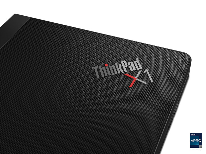 レノボの折りたたみPC ThinkPad X1 Fold新型は16インチに大画面化、畳めば12インチのフォルダブル