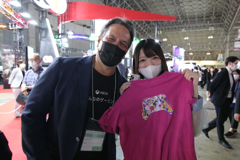 Phil Spencer and Sarah Bond at TGS 2022