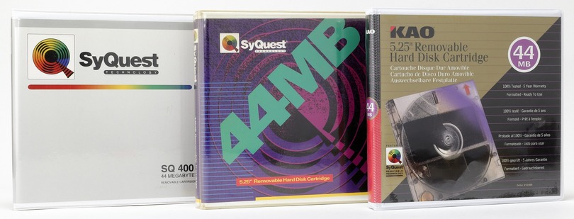 SyQuestの名を広く知らしめたリムーバブルHDD「SQ400」（44MB、1988年頃～）：ロストメモリーズ File011