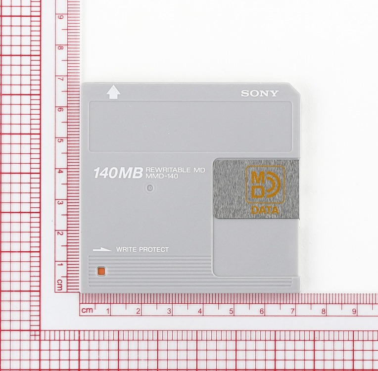 実は現行品。音楽用MDをデータ用に拡張した「MD DATA」（140MB、1995年頃～）：ロストメモリーズ File018