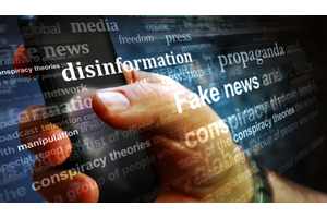 誤情報の正否確認をネット検索すると、かえって誤情報を信じる傾向が強まる調査結果。米大学ソーシャルメディア研究者らが論文発表 画像