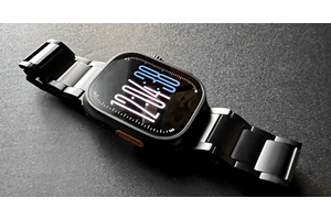 高級メタルと強力ベルクロ、これぞ探し求めていたApple Watch Ultra用バンド×2（テクノエッジ購買部） 画像