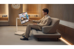 LGスマートモニター、今度は「移動式アームスタンド」で家中どこでも画面のLG Smart Monitor Swingに進化。早割価格で販売 画像