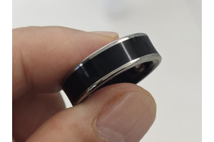 チタン＆ブラックがカッコいいGalaxy Ringの新色にしびれる（スマホ沼） 画像