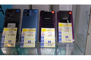 中古スマホ屋さんがひしめく台湾のビル、東協廣場で掘り出し物を物色してきた（スマホ沼） 画像