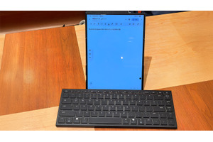 3つ折りスマホ Galaxy Z TriFold ＋ Bluetoothキーボードで快適ビジネスマシンに（スマホ沼） 画像