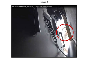 OpenAI役員会議室に盗聴器、外国籍のエンジニア社員逮捕　AIに作りかた訊きテレビ裏に設置、トイレットペーパーで隠す 画像