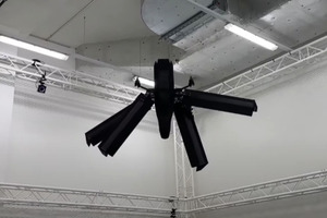 風を読み、バッテリー消費を抑える変形ドローン「Morpho」。高所検査用など想定 画像