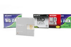 実は現行品。音楽用MDをデータ用に拡張した「MD DATA」（140MB、1995年頃～）：ロストメモリーズ File018（再掲） 画像