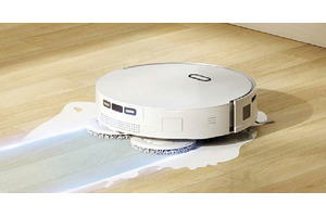 高機能ロボット掃除機AquaBot Pro発売。吸引と水拭き両対応、モップ洗浄乾燥に自動給水・排水まで。カメラでペットモニタリングも 画像