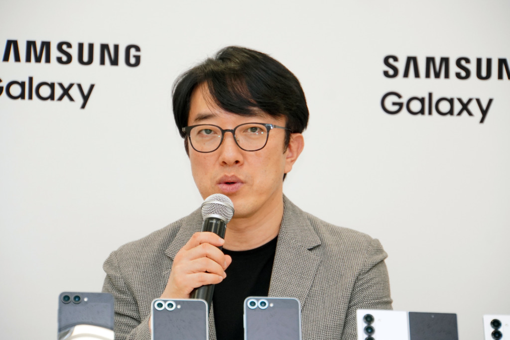 折りたたみAIフォンGalaxy Z Fold6 / Flip6発売。サムスン副社長に