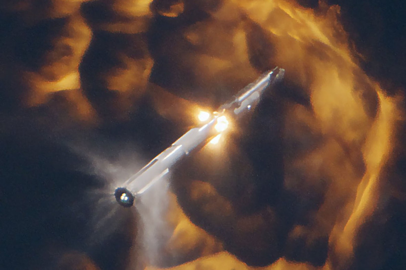 SpaceX、Stasrhip2度目の試験飛行で宇宙空間に到達 「予定外の急激な分解」(※爆発)で終了 画像