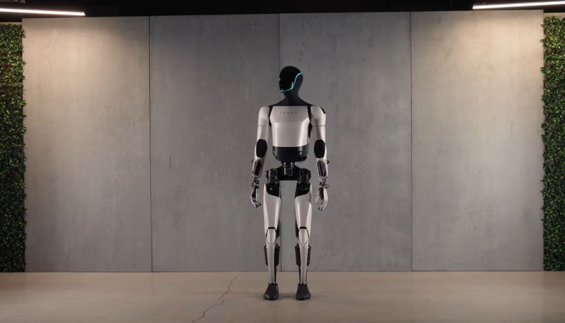 テスラ、ヒト型ロボット「Optimus Gen 2」公開。手足の動作がよりなめらかに 画像