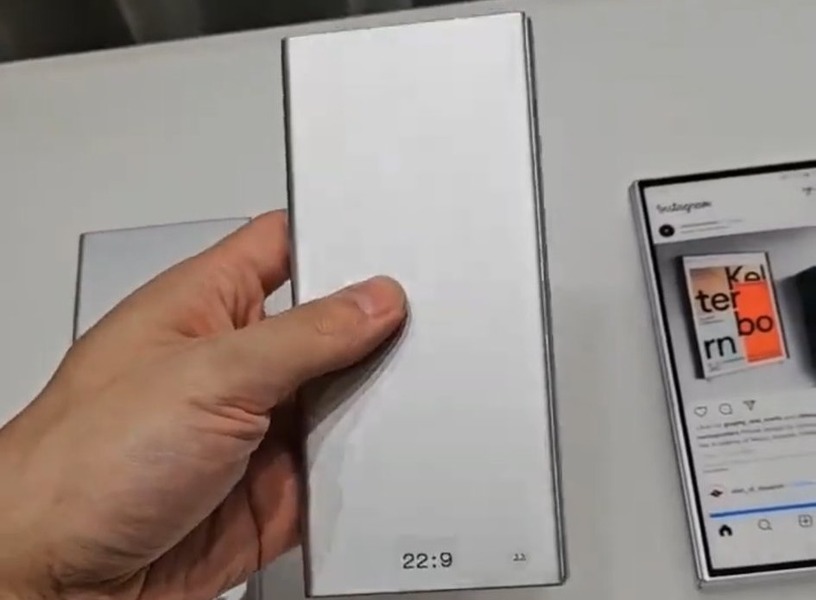 折りたたみスマホ新型 Galaxy Z Fold6 (仮)は画面幅が広く本体薄く、14g軽量化?試作機と称する写真も 画像