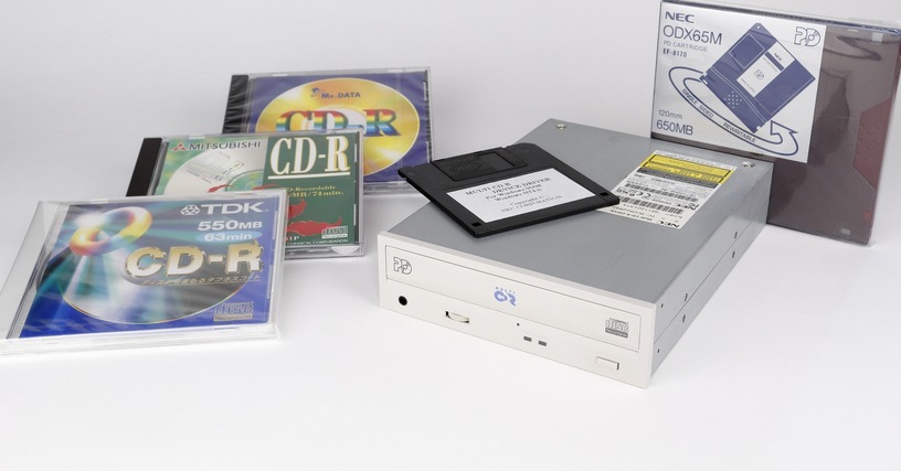 PDにCD-R書き込みも対応した「Multi CD-R」ドライブ(650MB、1998年頃~):ロストメモリーズ File037 画像