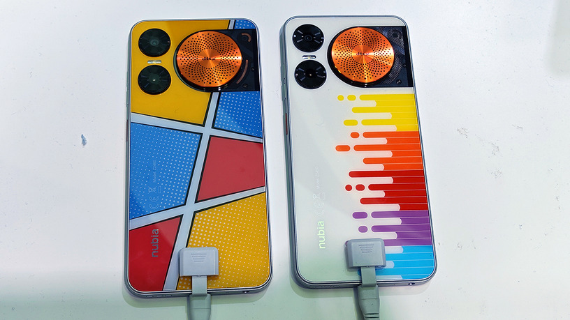 回転ベゼルのカメラフォンや巨大スピーカースマホまで、この春話題の4製品が発売に（スマホ沼） 画像