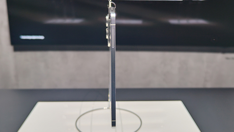 激薄スマホ時代の幕開け「Galaxy S25 Edge」いよいよ予約開始に（スマホ沼） 画像