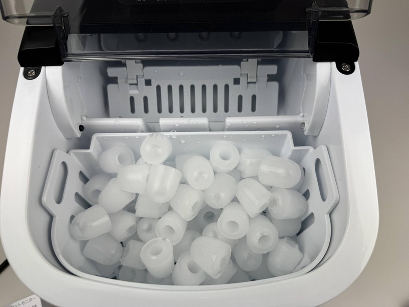 コンビニで氷を買うよりおトク！ 最速6分で氷ができる格安製氷機を買ってみた 画像