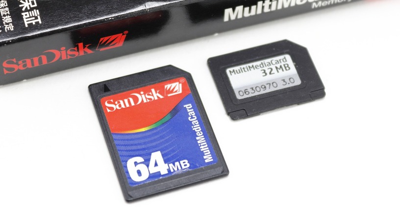 SDカードの元になった小型フラッシュメディア「マルチメディアカード」（2MB～、1997年頃～）：ロストメモリーズ File008 画像