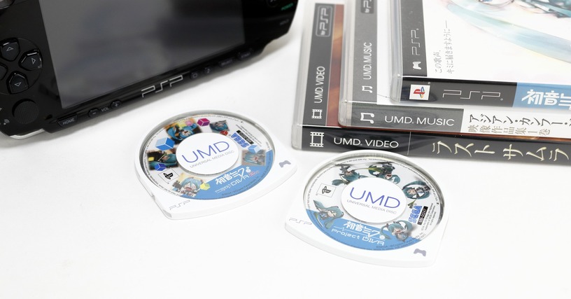 携帯ゲーム機PSPで採用された60mm光ディスク「UMD」（1.8GB、2004年頃～）：ロストメモリーズ File009 画像