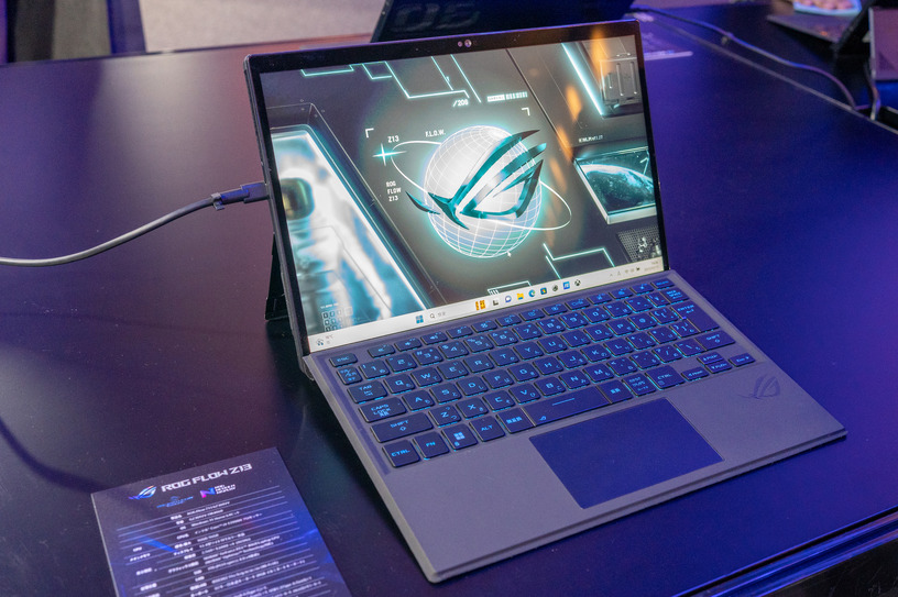 ASUS、ROG Flow Z13発表。第13世代Core i9にRTX 4060搭載の13.4型ゲーミングタブレット 画像