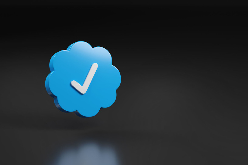 Twitter Blueの広告半減機能、提供開始。対象は「おすすめ」「フォロー中」タブのみ 画像