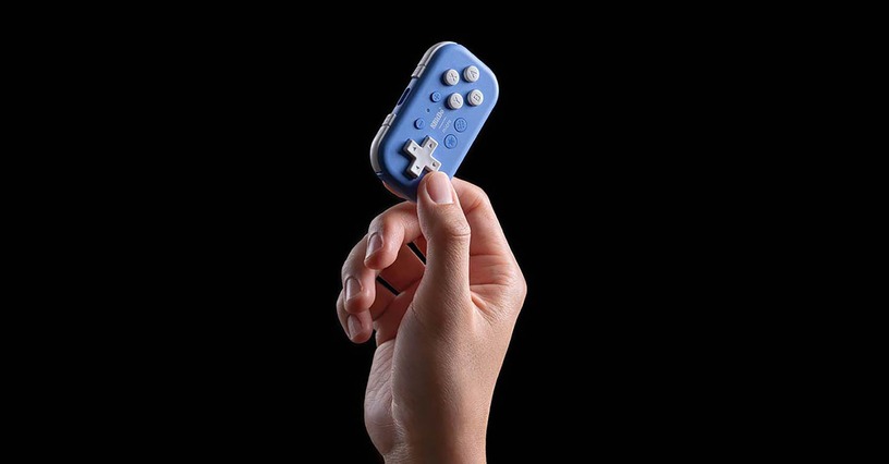 手の中サイズの小型コントローラ8BitDo Micro発売。左手用やリモコンにもなるBluetooth 対応 画像