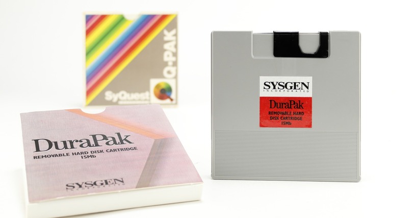テープデバイスが得意だったSysgen社のリムーバブルHDD「DuraDisk」（DuraPak）（15MB、1986年頃～）：ロストメモリーズ File024 画像