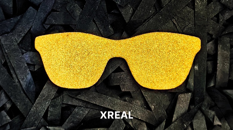 メガネ型ディスプレイXREAL Air 2 が30%オフ3万4980円の5周年セール　「純金製グラス」あたるキャンペーンも