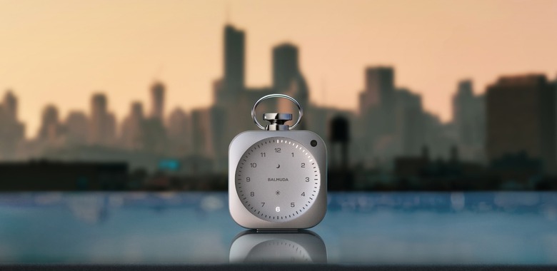 バルミューダがAI生成番組『Good Morning Radio』発表、6万円の置き時計The Clockに配信　アプリで無料体験も1000名限定で募集