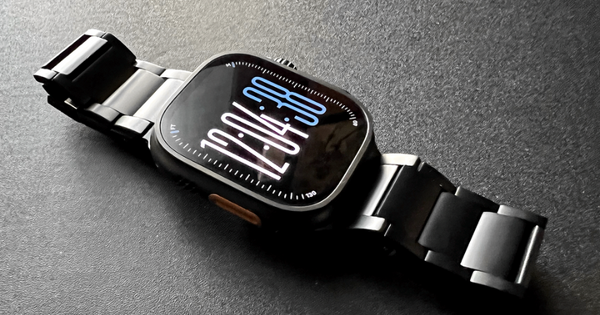 高級メタルと強力ベルクロ、これぞ探し求めていたApple Watch Ultra用バンド×2（テクノエッジ購買部） 画像