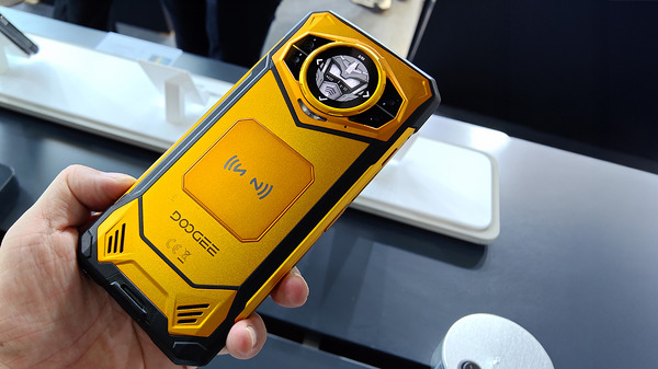 スタイル特化型タフネススマホを展開するDoogeeは、そのうち何かやってくれそうな予感（スマホ沼） 画像