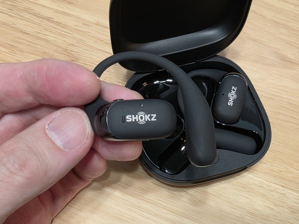 最大48時間再生＆ワイヤレス充電対応、Shokzの新型オープンイヤー「OpenFit 2+」発売 画像