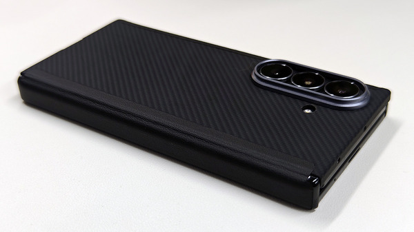 38万円のGalaxy Z TriFoldを守る究極のケースをようやく発見（スマホ沼） 画像