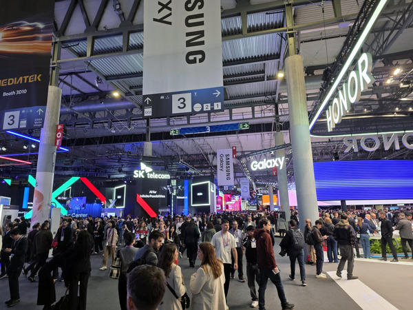 AIがスマホを操作するアプリ『AGI』を試す。Qualcomm協業で「オンデバイス スーパーインテリジェンス」目指す(石野純也) 画像