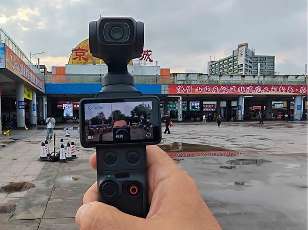 DJI Pocket 4レビュー：とりあえずカメラを向けておけ――AIがもたらす新しい撮影体験 画像