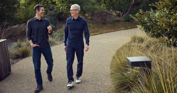 Appleの次期CEOはジョン・ターナス、ハードウェア担当ベテラン　ティム・クックは9月1日から取締役会長に就任 画像