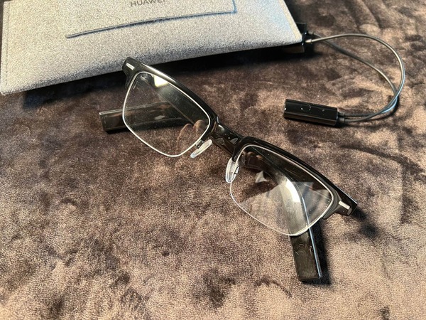 予想外にまともなメガネだったHUAWEI Eyewearはオンライン会議の救世主になり得るか（本田雅一） 画像