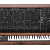 47年前のポリフォニックシンセ「KORG PS-3300」が鍵盤1つ増やし