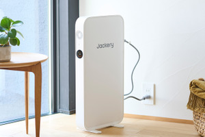 スキマに入る最薄ポータブル電源 Jackery SlimPower H1発売　厚さ67mmで1024Wh、0.01秒UPSにも対応 画像