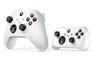 小さくなったXBOX Nanoコントローラー発表　スマホやPCも対応で約99g 画像