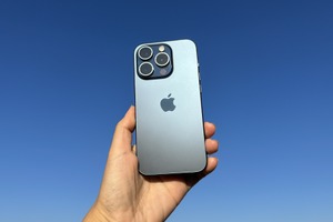 iPhone 15先行レビュー、YouTubeクリエイターはカメラ性能とUSB-Cをどう見たか、動画で確認（大石結花） 画像