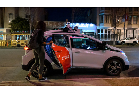 無人ロボタクシーが集結して道路を占拠、原因不明。米国で商用無人サービス開始のCruise社 画像