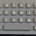 QWERTYキー好き注目の「Minimal Phone」を古の名キーボード端末と比較（スマホ沼）