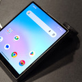 カード型からジンバル内蔵まで、CESで見つけた変態スマホ（スマホ沼）