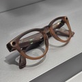 Meta、見たままインスタ投稿できるカメラ搭載AIグラス5月21日発売　LINE連携も予告、レイバン・オークリー計7モデル同時