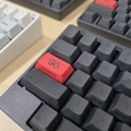 HHKB初の押下圧30g、30周年限定モデルを試し打ち　赤いCTRLキー同梱のHappy Hacking Keyboard Professional HYBRID Type-S発売