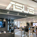 AI時代でスマホ離れ？ASUSがPCに注力したCOMPUTEX 2026ブース (山根康宏)